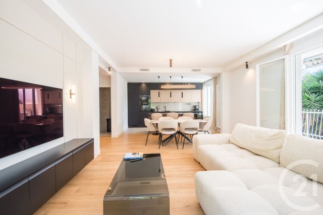 Appartement F3 à vendre - 3 pièces - 81.26 m2 - NICE - 06 - PROVENCE-ALPES-COTE-D-AZUR - Century 21 Lafage Transactions