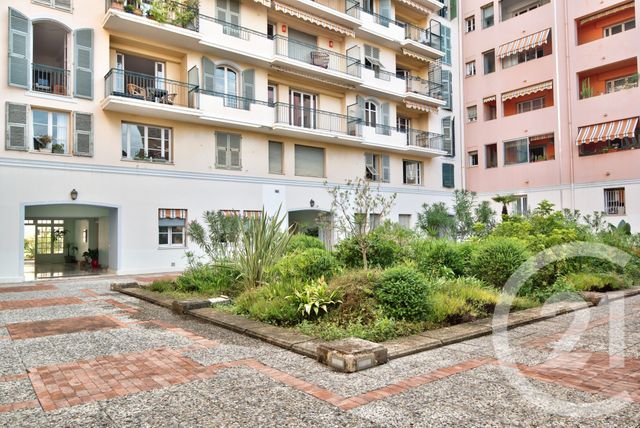 Appartement F2 à vendre - 2 pièces - 43.67 m2 - NICE - 06 - PROVENCE-ALPES-COTE-D-AZUR - Century 21 Lafage Transactions