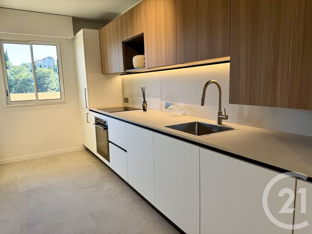 Appartement T2 à vendre - 2 pièces - 52.16 m2 - NICE - 06 - PROVENCE-ALPES-COTE-D-AZUR - Century 21 Lafage Transactions