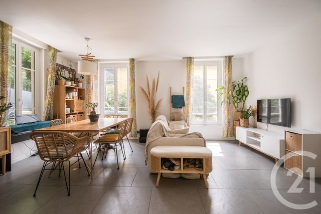 Appartement F3 à vendre - 3 pièces - 62.35 m2 - NICE - 06 - PROVENCE-ALPES-COTE-D-AZUR - Century 21 Lafage Transactions