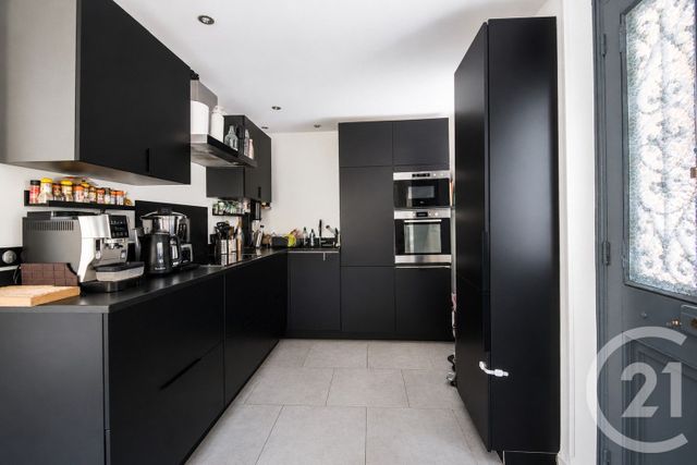 Appartement F3 à vendre - 3 pièces - 62.35 m2 - NICE - 06 - PROVENCE-ALPES-COTE-D-AZUR - Century 21 Lafage Transactions