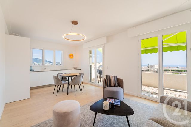 Appartement F4 à vendre - 4 pièces - 77.0 m2 - NICE - 06 - PROVENCE-ALPES-COTE-D-AZUR - Century 21 Lafage Transactions