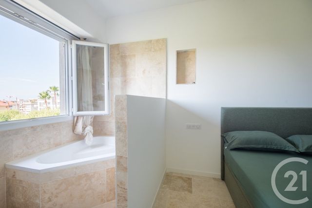 Appartement F4 à vendre - 4 pièces - 84.84 m2 - NICE - 06 - PROVENCE-ALPES-COTE-D-AZUR - Century 21 Lafage Transactions