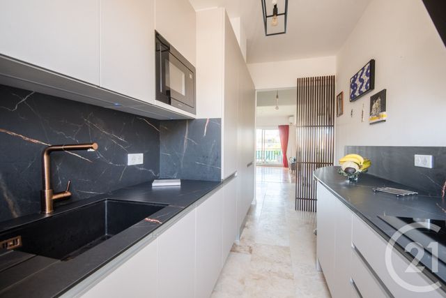 Appartement F4 à vendre - 4 pièces - 84.84 m2 - NICE - 06 - PROVENCE-ALPES-COTE-D-AZUR - Century 21 Lafage Transactions