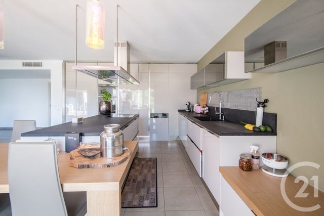Appartement F4 à vendre - 4 pièces - 112.94 m2 - NICE - 06 - PROVENCE-ALPES-COTE-D-AZUR - Century 21 Lafage Transactions
