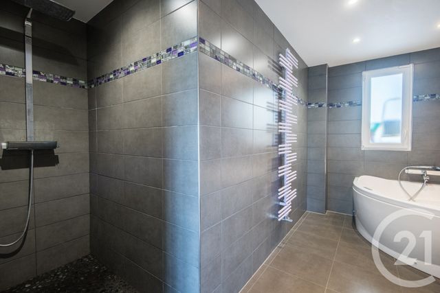 Appartement F4 à vendre - 4 pièces - 112.94 m2 - NICE - 06 - PROVENCE-ALPES-COTE-D-AZUR - Century 21 Lafage Transactions
