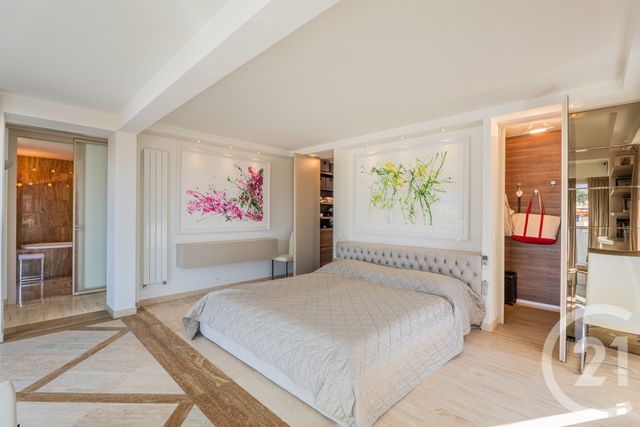maison à vendre - 8 pièces - 238.36 m2 - NICE - 06 - PROVENCE-ALPES-COTE-D-AZUR - Century 21 Lafage Transactions