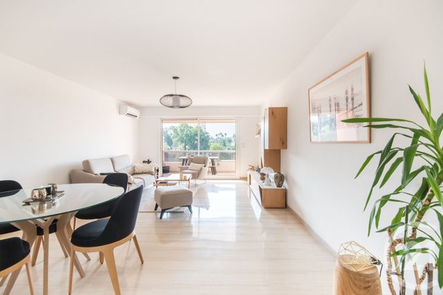 Appartement F3 à vendre - 3 pièces - 81.09 m2 - NICE - 06 - PROVENCE-ALPES-COTE-D-AZUR - Century 21 Lafage Transactions