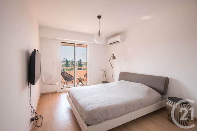 Appartement F3 à vendre - 3 pièces - 81.09 m2 - NICE - 06 - PROVENCE-ALPES-COTE-D-AZUR - Century 21 Lafage Transactions