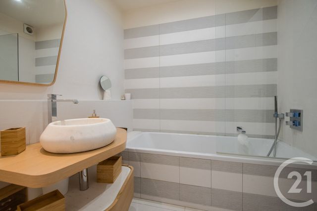 Appartement F3 à vendre - 3 pièces - 81.09 m2 - NICE - 06 - PROVENCE-ALPES-COTE-D-AZUR - Century 21 Lafage Transactions