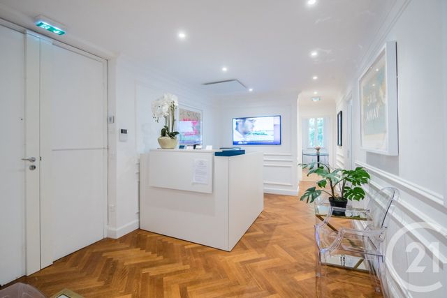 Appartement F6 à vendre - 6 pièces - 131.9 m2 - NICE - 06 - PROVENCE-ALPES-COTE-D-AZUR - Century 21 Lafage Transactions