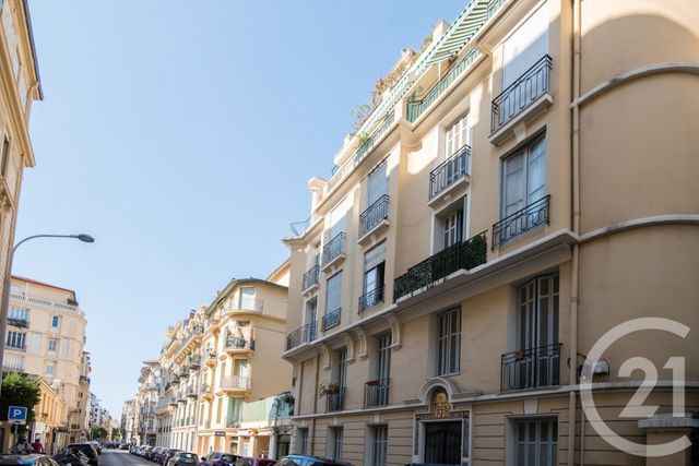 Appartement F2 à vendre - 2 pièces - 64.0 m2 - NICE - 06 - PROVENCE-ALPES-COTE-D-AZUR - Century 21 Lafage Transactions