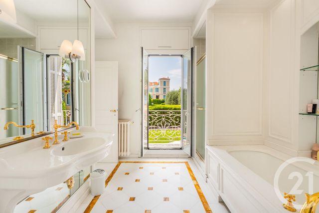 maison à vendre - 6 pièces - 296.57 m2 - NICE - 06 - PROVENCE-ALPES-COTE-D-AZUR - Century 21 Lafage Transactions