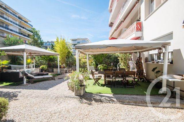 Appartement F3 à vendre - 3 pièces - 53.08 m2 - NICE - 06 - PROVENCE-ALPES-COTE-D-AZUR - Century 21 Lafage Transactions