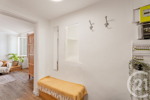 Appartement F1 bis à vendre - 2 pièces - 32.6 m2 - NICE - 06 - PROVENCE-ALPES-COTE-D-AZUR - Century 21 Lafage Transactions