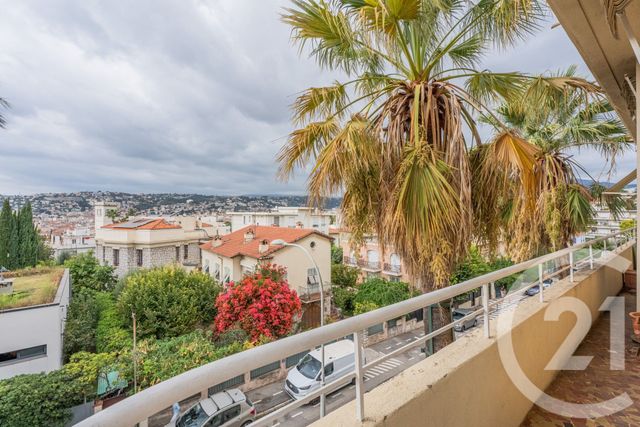 Appartement F4 à vendre - 4 pièces - 100.3 m2 - NICE - 06 - PROVENCE-ALPES-COTE-D-AZUR - Century 21 Lafage Transactions
