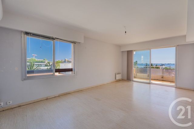 Appartement F2 à vendre - 2 pièces - 55.54 m2 - ANTIBES - 06 - PROVENCE-ALPES-COTE-D-AZUR - Century 21 Lafage Transactions