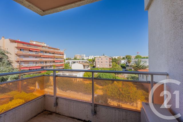 Appartement F2 à vendre - 2 pièces - 55.54 m2 - ANTIBES - 06 - PROVENCE-ALPES-COTE-D-AZUR - Century 21 Lafage Transactions