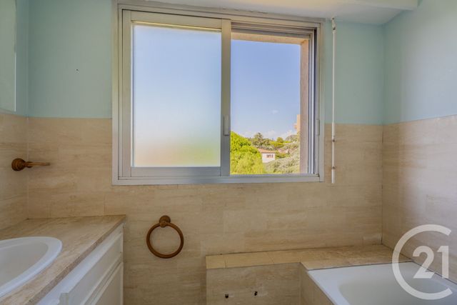 Appartement F2 à vendre - 2 pièces - 55.54 m2 - ANTIBES - 06 - PROVENCE-ALPES-COTE-D-AZUR - Century 21 Lafage Transactions