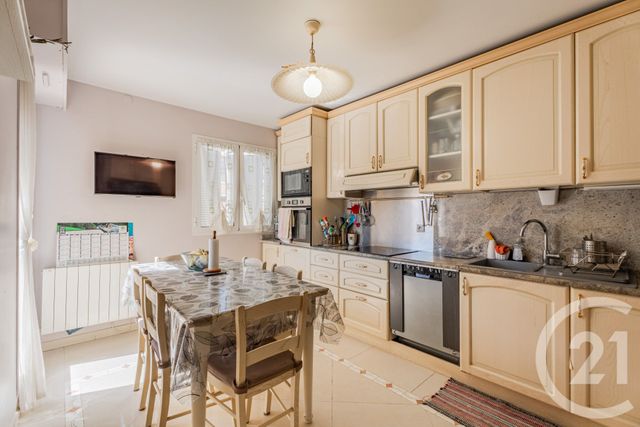 Appartement F7 à vendre - 7 pièces - 162.75 m2 - NICE - 06 - PROVENCE-ALPES-COTE-D-AZUR - Century 21 Lafage Transactions