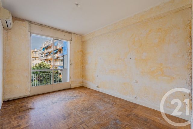 Appartement F4 à vendre - 4 pièces - 102.85 m2 - NICE - 06 - PROVENCE-ALPES-COTE-D-AZUR - Century 21 Lafage Transactions
