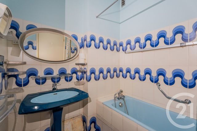 Appartement F4 à vendre - 4 pièces - 102.85 m2 - NICE - 06 - PROVENCE-ALPES-COTE-D-AZUR - Century 21 Lafage Transactions
