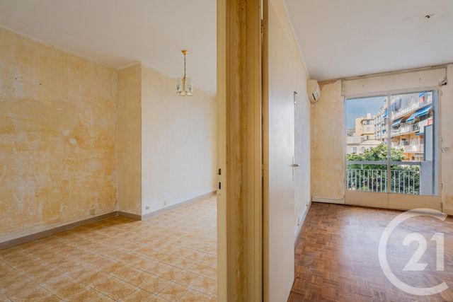 Appartement F4 à vendre - 4 pièces - 102.85 m2 - NICE - 06 - PROVENCE-ALPES-COTE-D-AZUR - Century 21 Lafage Transactions