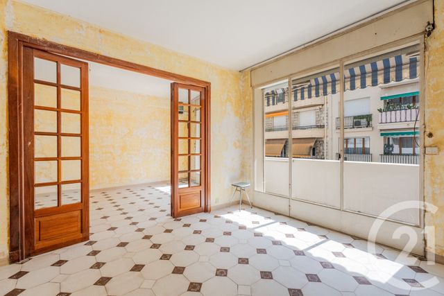 Appartement F4 à vendre - 4 pièces - 102.85 m2 - NICE - 06 - PROVENCE-ALPES-COTE-D-AZUR - Century 21 Lafage Transactions