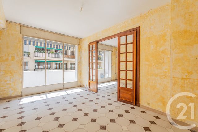Appartement F4 à vendre - 4 pièces - 102.85 m2 - NICE - 06 - PROVENCE-ALPES-COTE-D-AZUR - Century 21 Lafage Transactions