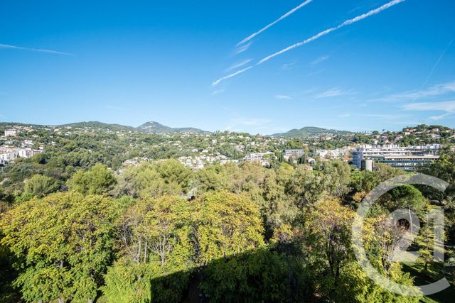Appartement F3 à vendre - 3 pièces - 80.8 m2 - NICE - 06 - PROVENCE-ALPES-COTE-D-AZUR - Century 21 Lafage Transactions