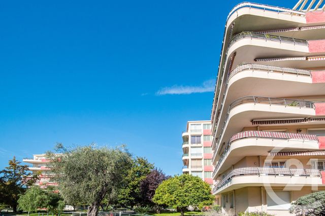 Appartement F3 à vendre - 3 pièces - 80.8 m2 - NICE - 06 - PROVENCE-ALPES-COTE-D-AZUR - Century 21 Lafage Transactions