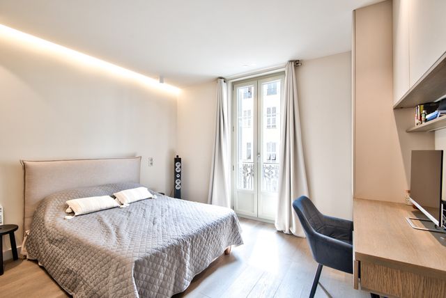 Appartement F4 à vendre - 5 pièces - 132.7 m2 - NICE - 06 - PROVENCE-ALPES-COTE-D-AZUR - Century 21 Lafage Transactions