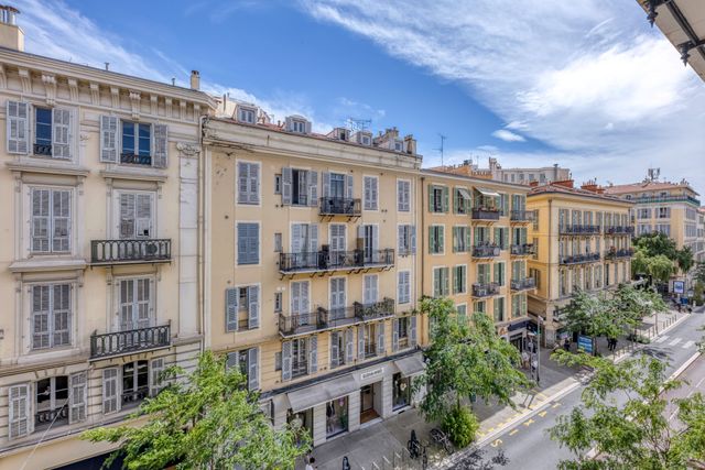 Appartement F3 à vendre - 3 pièces - 87.06 m2 - NICE - 06 - PROVENCE-ALPES-COTE-D-AZUR - Century 21 Lafage Transactions