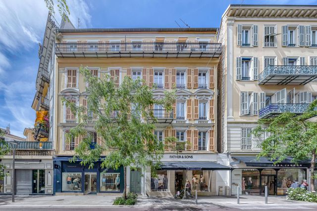 Appartement F3 à vendre - 3 pièces - 87.06 m2 - NICE - 06 - PROVENCE-ALPES-COTE-D-AZUR - Century 21 Lafage Transactions