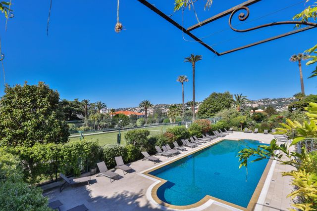Appartement F4 à vendre - 4 pièces - 168.66 m2 - NICE - 06 - PROVENCE-ALPES-COTE-D-AZUR - Century 21 Lafage Transactions
