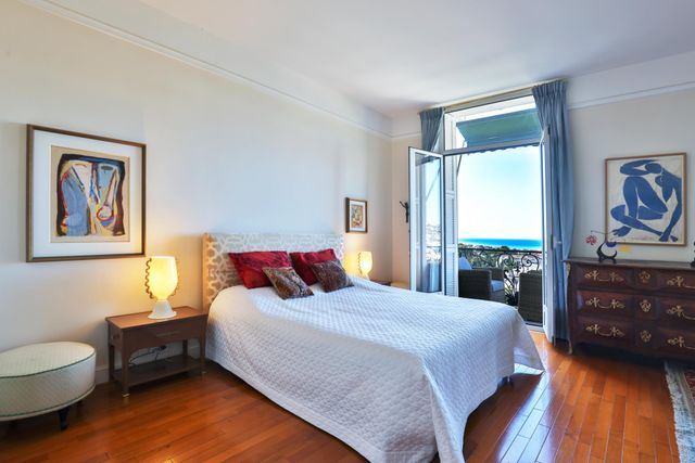 Appartement F4 à vendre - 4 pièces - 168.66 m2 - NICE - 06 - PROVENCE-ALPES-COTE-D-AZUR - Century 21 Lafage Transactions