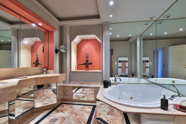 Appartement F4 à vendre - 4 pièces - 168.66 m2 - NICE - 06 - PROVENCE-ALPES-COTE-D-AZUR - Century 21 Lafage Transactions